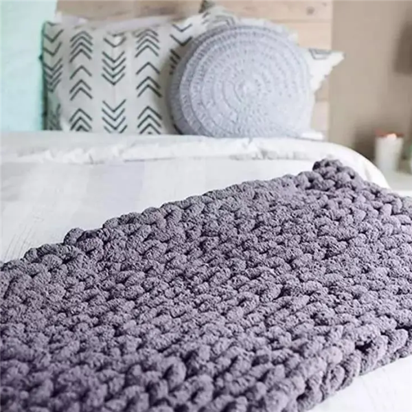 Chunky Knit Chenille Blanket 1